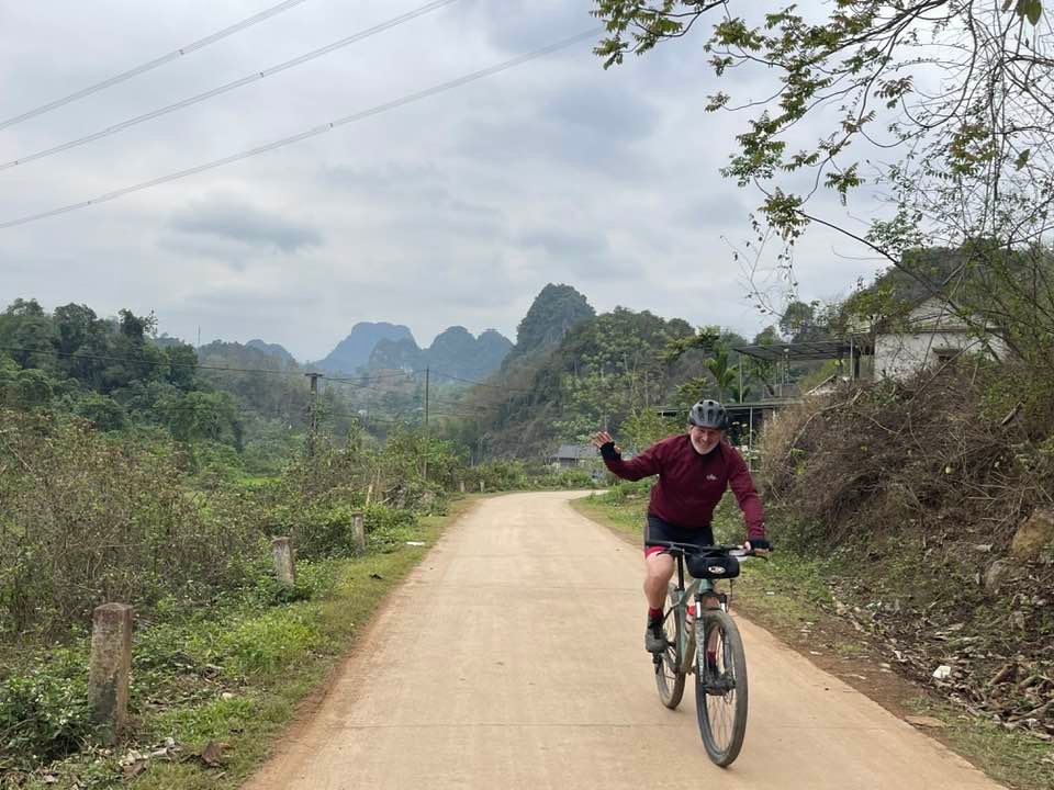 Pu Luong Bicycle Tour from Hanoi 3 Days